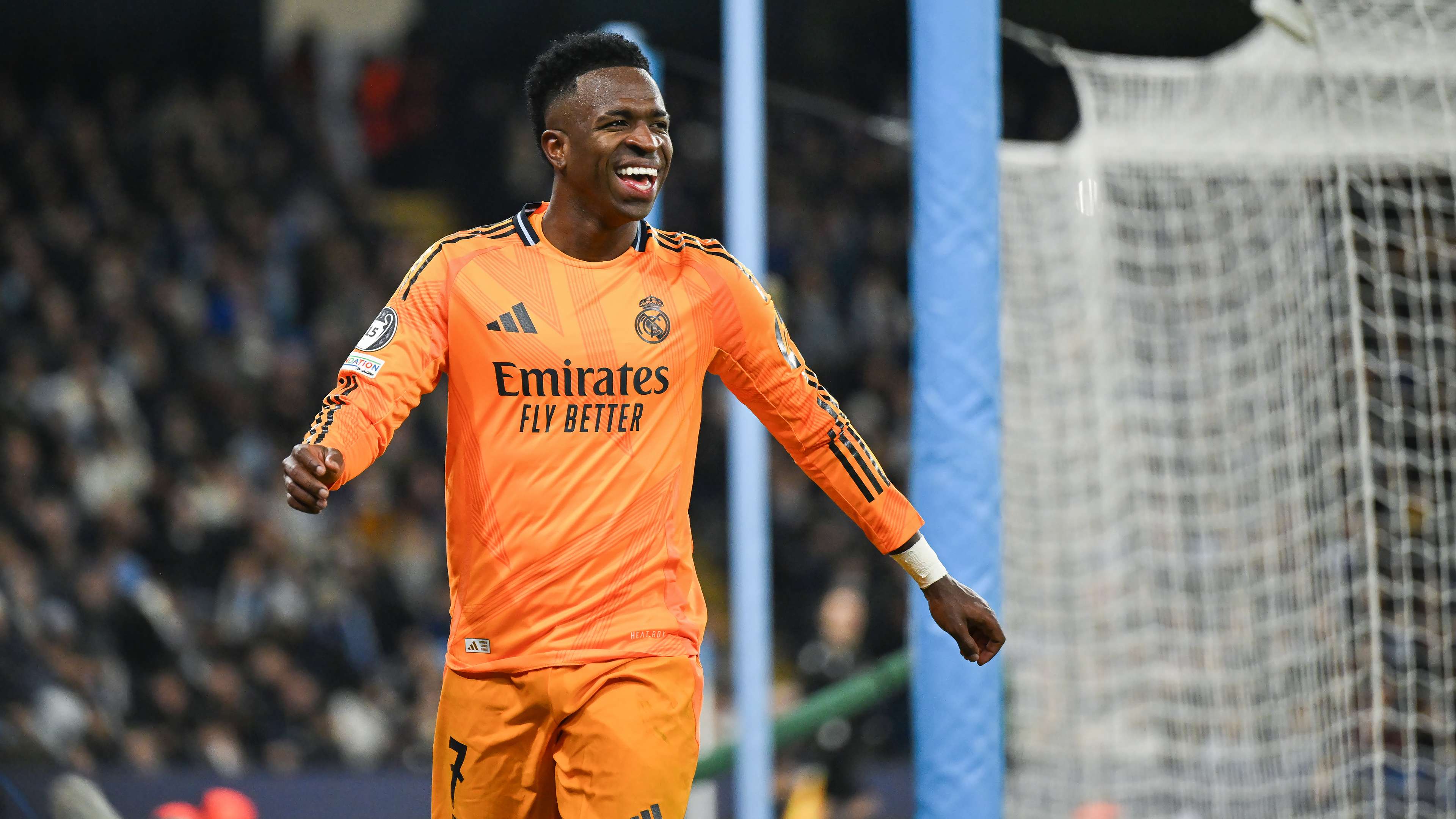 也让足球界 也让足球界