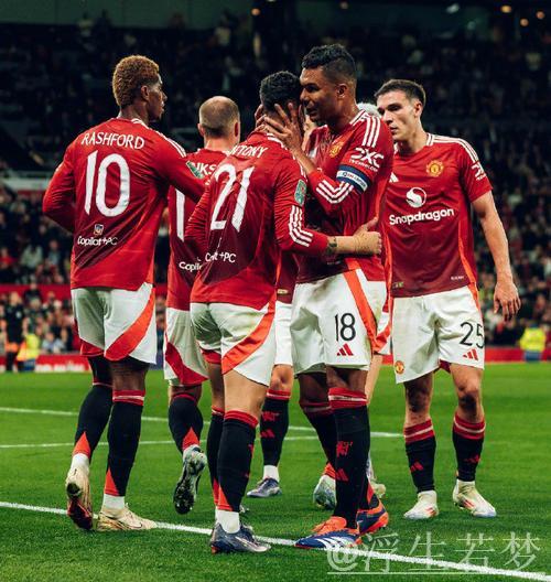 核心球员接连伤缺，曼联表现起伏难以避免